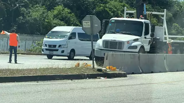 Tendrán que avanzar 3 kilómetros para entrar a Puerto Aventuras