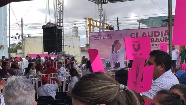 Los militantes del partido de Morena se dieron cita en el parque principal del municipio