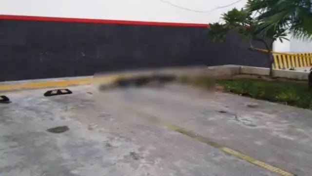 El señor comenzó a sentirse mal y luego cayó al suelo sin signos vitales