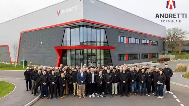 Las instalaciones se encuentra en el complejo del GP de Gran Bretaña