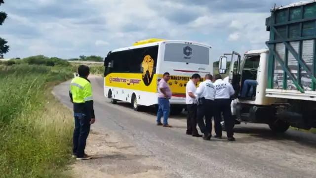 El chofer fue detenido luego de causar el choque