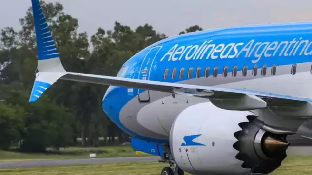 Aerolíneas Argentinas anunció su decisión de dejar de volar a Cuba a partir del, mes de marzo