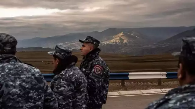 Autoridades de Azerbayian confirmaron que harán un alto al fuego en la región armenia de Nagorno Karabaj