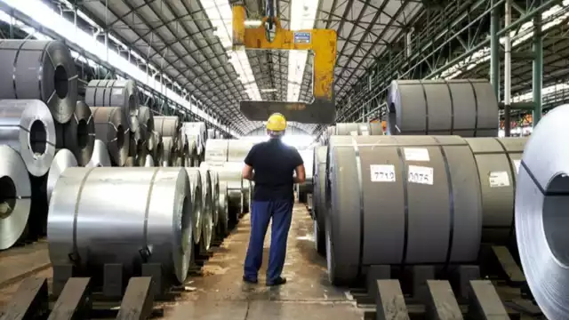 La Secretaría de Economía de México, bajo la supervisión de Andrés Manuel López Obrador, está revisando cuidadosamente el flujo de importaciones de acero y aluminio hacia Estados Unidos