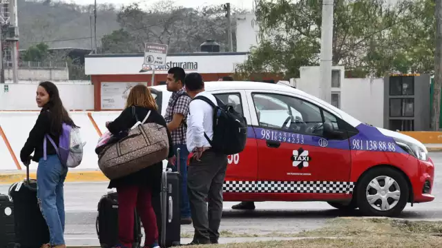 El promedio del costo de servicio de traslado de un taxi de sitio va desde los 250 pesos hasta los 300 pesos en la ciudad