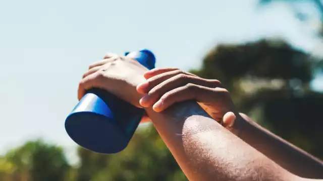 El protector solar es la mejor forma de cuidar la piel de los rayos UV