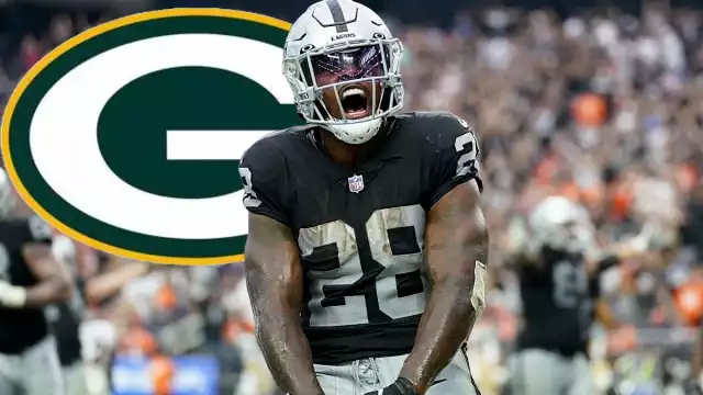 En 2023, Jacobs tuvo 233 acarreos para 805 yardas y anotó seis touchdowns en 13 juegos