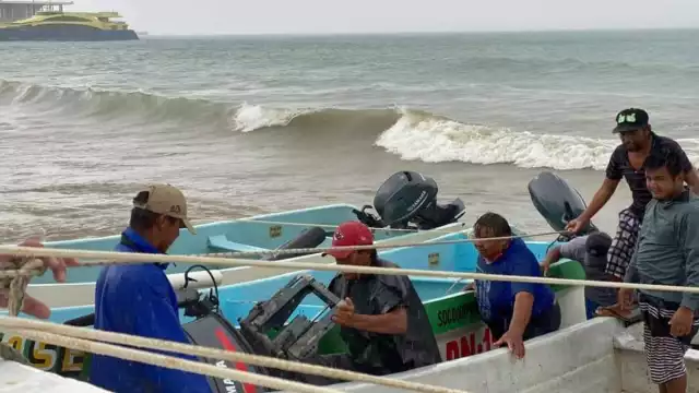 Las precipitaciones pluviales registradas prácticamente durante todo el día de ayer mermaron la operatividad del sector, especialmente del náutico, afectando su economía.