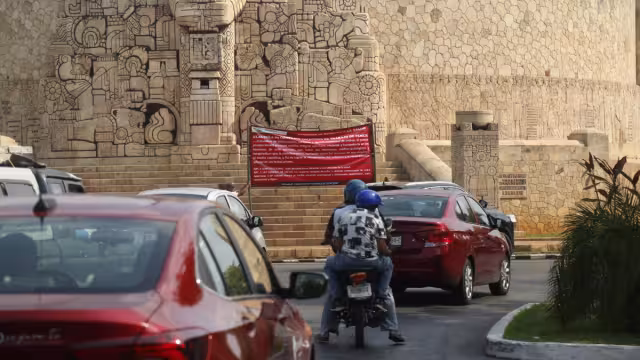 Los afectados mantuvieron cerrada la calle 56-A de Paseo de Montejo