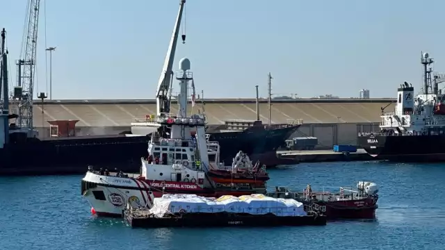 Zarpa de Chipre el primer envío de ayuda humanitaria hacia Gaza a través del proyecto de Open Arms y World Central Kitchen