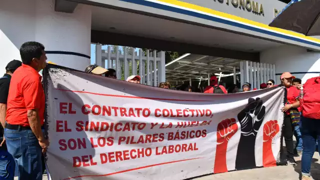 Los estudiantes sólo tomaron la primera hora de clases y fueron retirados; se desconoce cuánto tiempo durará el paro