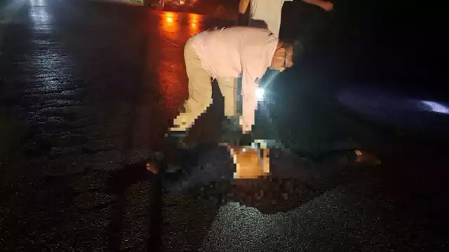 El camión se dio a la fuga tras el hecho