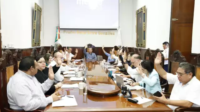 Los panistas Cetina Puerto y Hilda Peniche son precandidatos a diputados locales por los Distritos 1 y 7