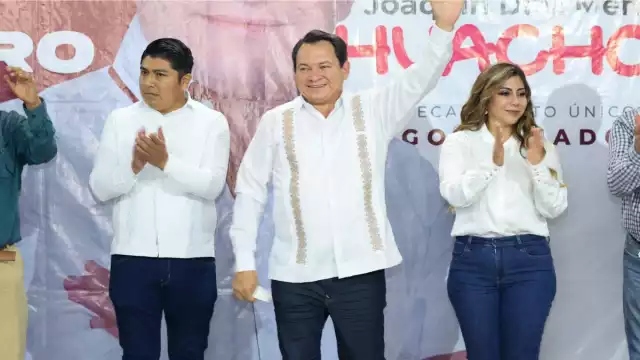 Destacó la vitalidad del diálogo directo con los militantes y simpatizantes de Yobaín, agradeciendo la calidez con la que fue recibido en el municipio