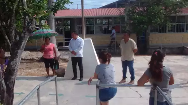 El supervisor se mantuvo retenido hasta las 15:00 horas