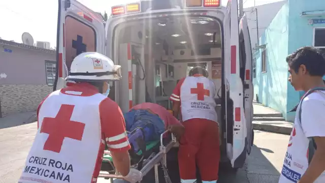 El hombre fue trasladado al hospital para mejores valoraciones