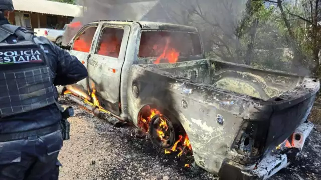 De acuerdo con testimonios de pobladores, el tiroteo entre presuntos grupos criminales duró aproximadamente dos horas