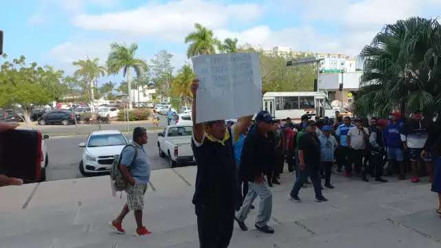 La Secretaría de Desarrollo Agropecuario del Estado no ha apoyado su petición para comercializar su producto