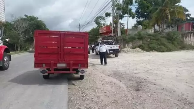 El hombre fue aseguró junto a su camioneta y llevados al Ministerio Público