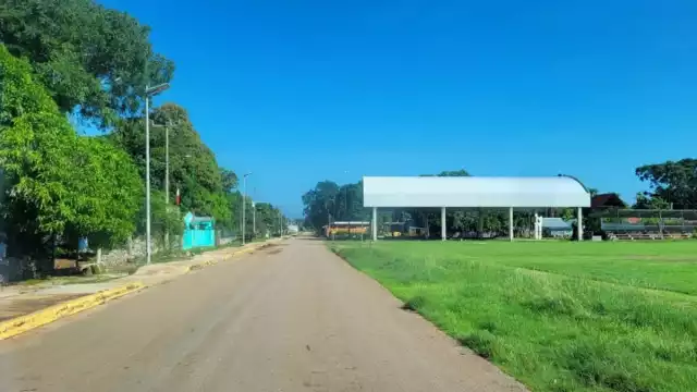 Particularmente las viviendas ubicadas en la periferia de la comunidad son las que tienen más afectación, pues ahora tienen que hacer acarreos para abastecerse