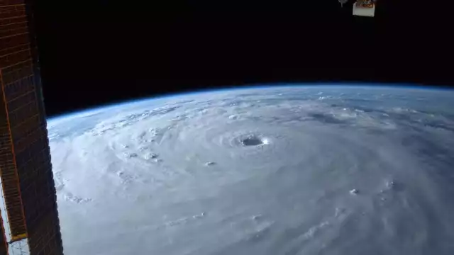 El huracán Fiona toca tierra en el suroeste de Puerto Rico
