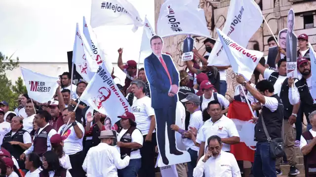 Los partidarios de Caludia Sheinbaum retiraron propaganda de las casas para comenzar con las encuestas