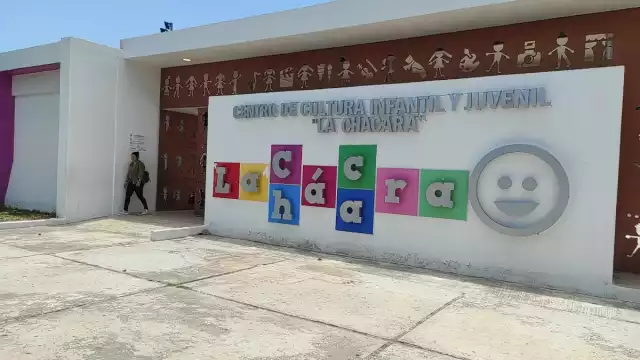 El centro Cultural tampoco cuenta con permisos, derechos y licencia de construcción