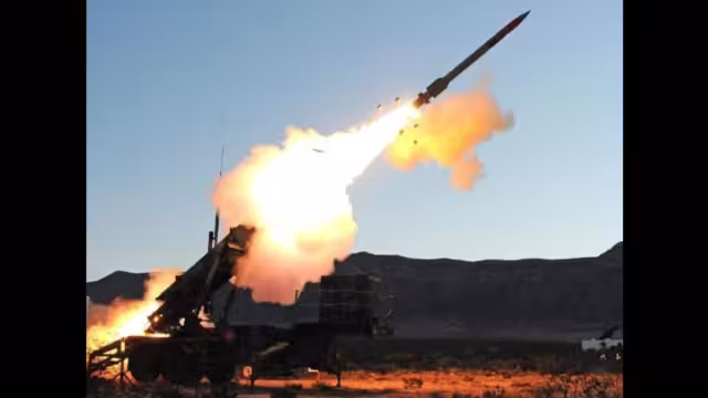 Estados Unidos dará $300 millones de dólares en armas a Ucrania pese a escasez de fondos