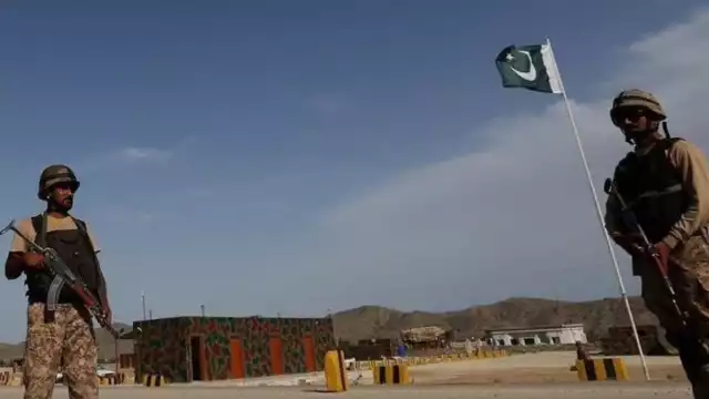 Pakistán lanzó este jueves un ataque contra guaridas terroristas en la provincia de Sistán y Baluchistán en Irán