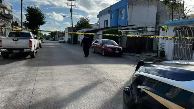 Las autoridades no lograron entrevistar a los residentes del edificio para recabar información, ya que, aparentemente, no había nadie en el momento del asalto armado.
