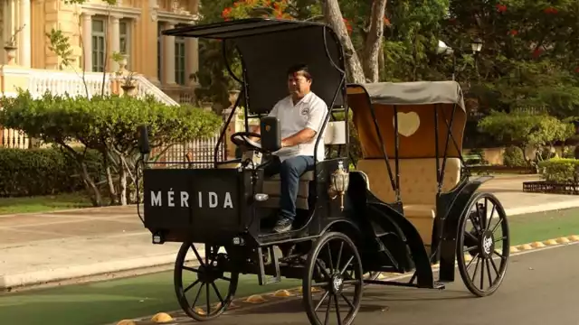 Las calesas eléctricas son opción para recorrer el Centro de Mérida