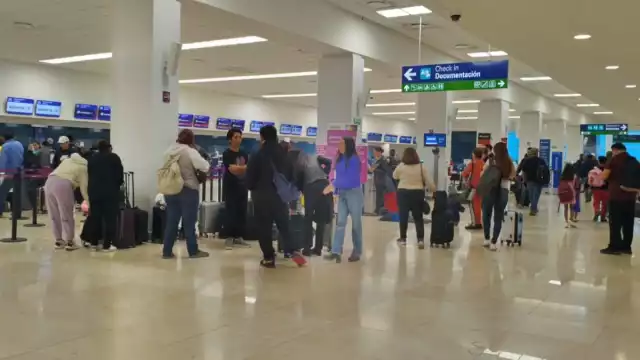 Los vuelos de salida al AIFA se atrasaron dos horas