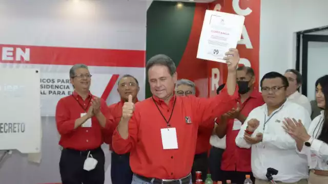 Palmer Chavarría es actual secretario general del Comité Directivo Municipal del PRI en Carmen