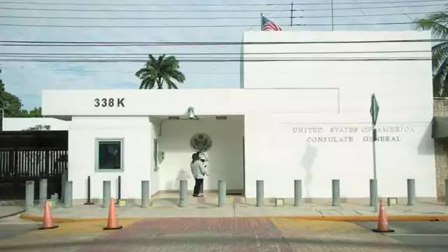 Es necesario que la persona esté informada de qué saber inglés no es un requisito para la entrevista