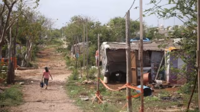 En nueve años, Renán Barrera no ha podido atender la colonia al Sur de Mérida