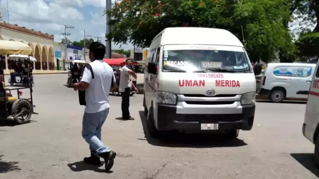 El chofer de la ruta Umán-Mérida bajó a la mujer, quien tosía dentro de la combi, pese a que portaba cubrebocas