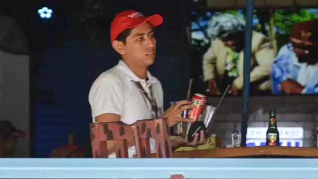 Les disgustan las empresas que requieren sus servicios fines de semana y días festivos