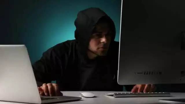 A través de WhatsApp ofrecen empleos con sueldos atractivos