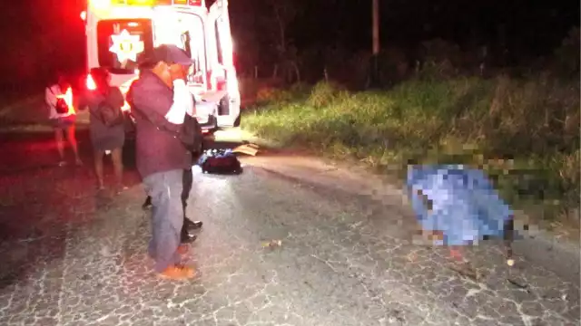 El cuerpo del abuelito quedó 10 metros lejos de su motocicleta