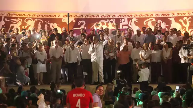 La concha acústica fue el escenario en el que López Hernández cerró su gira por Yucatán
