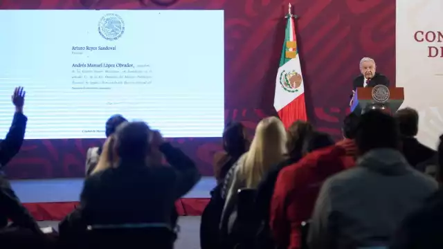 Andrés Manuel López Obrador firmó la ratificación para que Arturo Reyes Sandoval continúe como director general del IPN.