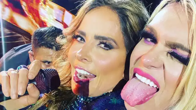 Wendy y Gloria ahora son más que fan y cantante. Foto: Especial