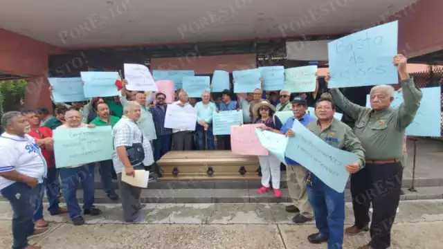 Emergencia nacional: Pemex sin medicamentos ni especialistas
