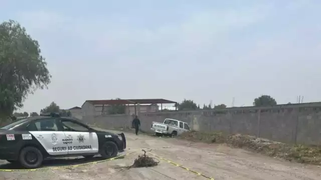 La camioneta donde los restos del trabajador fueron encontrados contenían logos del INE