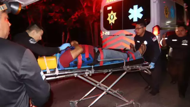 Ante el cierre de ese tramo carretero, los uniformados desviaron a los otros conductores que transitaban a esa hora en la zona