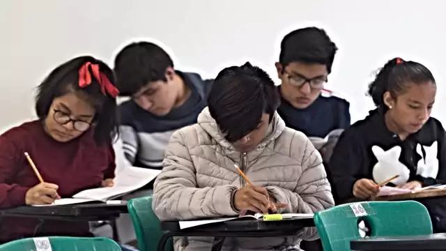 Las y los aspirantes a las diversas ofertas académicas podrán saber si lograron ingresar o no a un plantel de Media Superior. Foto: Cuartoscuro