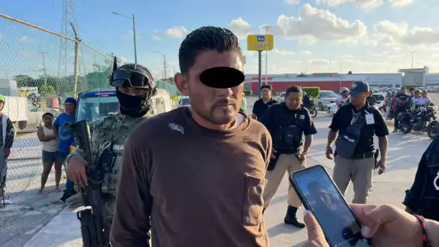 Fue detenido en la Plaza Cancún Mall