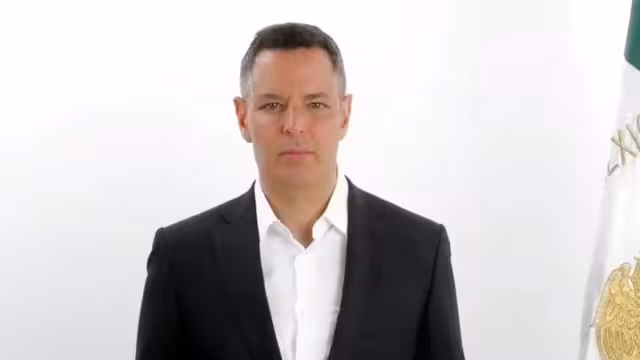 Alejandro Murat anunció su renuncia al PRI