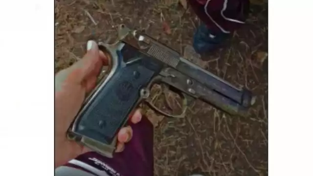 Estudiante ingresa arma a una secundaria y se la presume a compañeros en Chetumal