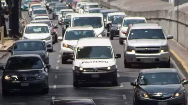 De incumplir el horario del programa Hoy No Circula, y debido a los cambios al reglamento de tránsito, el ciudadano deberá cumplir con la sanción marcada, la cual amerita corralón